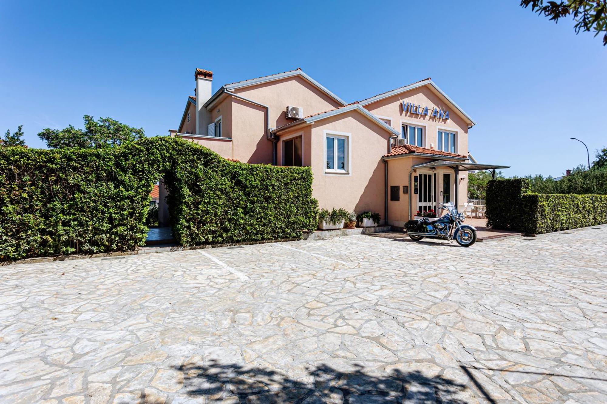 B&B Villa Ana クルク エクステリア 写真
