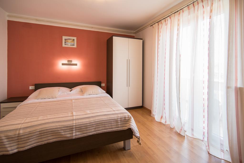 B&B Villa Ana クルク エクステリア 写真