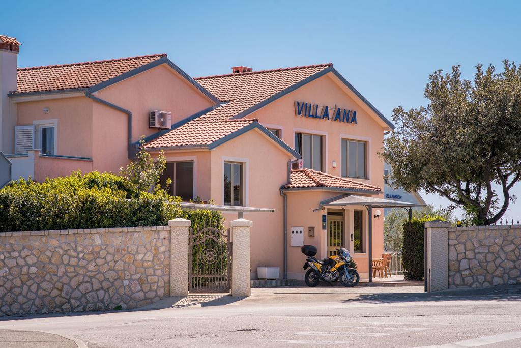 B&B Villa Ana クルク エクステリア 写真