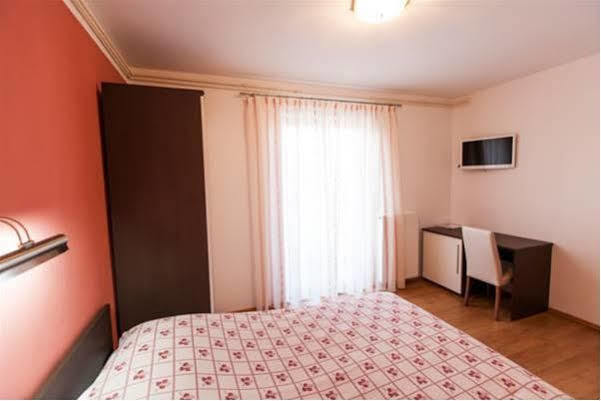 B&B Villa Ana クルク エクステリア 写真